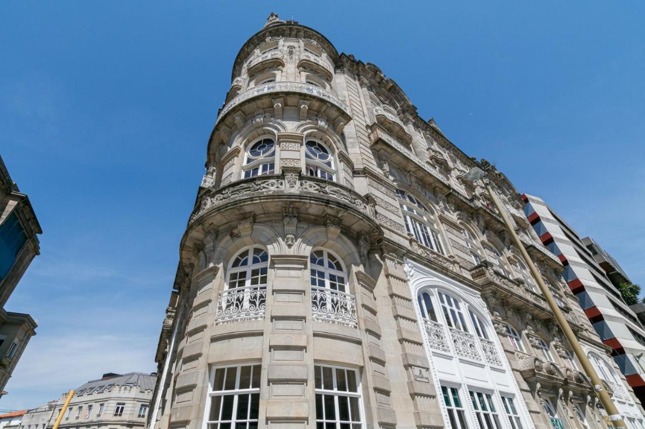 Suite De Lujo Puerta Del Sol+Parking Виго Екстериор снимка
